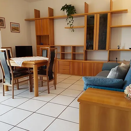 Casa Elena Albese Con Cassano