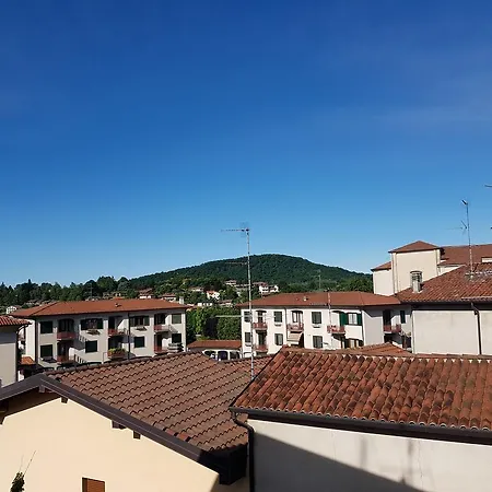 Apartment Casa Elena Albese Con Cassano